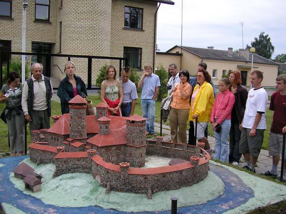 fs_0_1455744965_1827