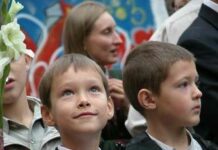 И вновь встречаемся на школьном дворе