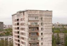 Продаю, трехкомнатную, недорого, 100 тысяч евро