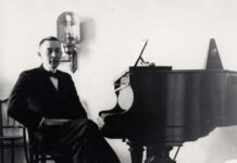 И зал взорвался…