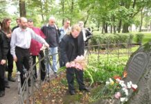 И заложил Петр в Риге сад…