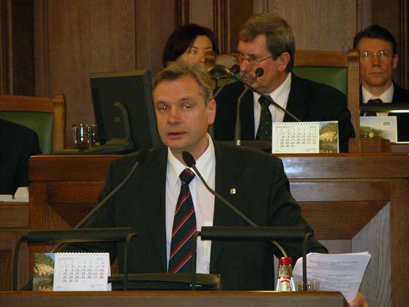 fs_0_1455745151_1642