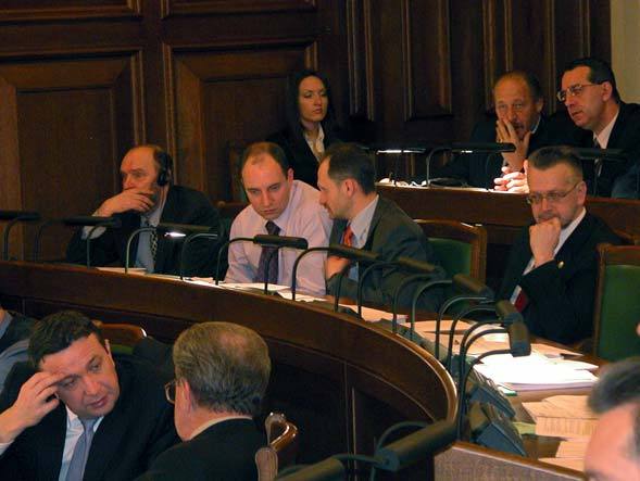 fs_0_1455745151_1643