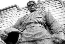 «Я президенту Эстонии письмо направила. Зачем они с мертвыми воюют?»