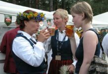 Раймонд Паулс идет в народ. Ему — не впервой