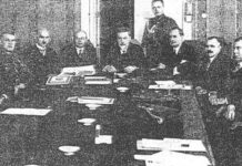 Независимость ЛР… под пение Интернационала