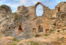 Говорящие развалины, или Проклятье Кокнесского замка