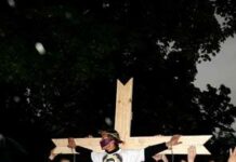 Флеш-мобом по негражданству