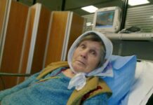 Оставьте бабушку в покое!