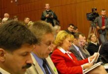 Враг у нас общий — вороватый чиновник Враг у нас общий — вороватый чиновник