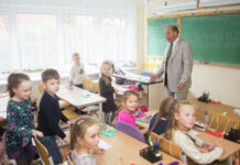 Школа «Эврика» продолжит борьбу за право учиться на русском языке