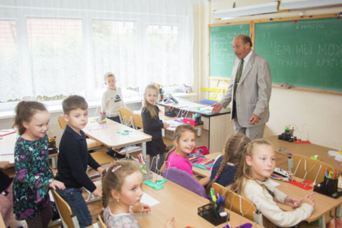 Школа «Эврика» продолжит борьбу за право учиться на русском языке Школа «Эврика» продолжит борьбу за право учиться на русском языке