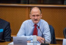 Мирослав Митрофанов: “Служба госбезопасности, обслуживая правящую элиту, занимается политиканством”