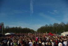 Фоторепортаж: День Победы в Риге