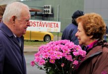 В УСТЬ-ДВИНСКЕ ЛИДЕРЫ РСЛ ВСТРЕТИЛИСЬ СО СВОИМИ ИЗБИРАТЕЛЯМИ. ФОТОРЕПОРТАЖ