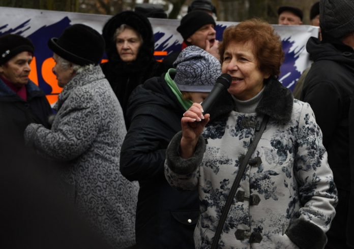 Фоторепортаж с митинга в защиту русских школ Фоторепортаж с митинга в защиту русских школ