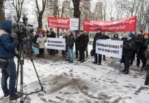 Фоторепортаж с митинга против показа лживого фильма ВВС за деньги налогоплательщиков Фоторепортаж с митинга против показа лживого фильма ВВС за деньги налогоплательщиков