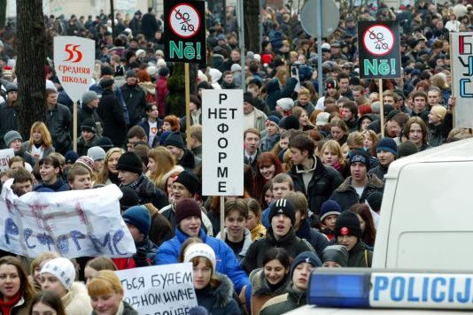 Защита русских школ-2004: краткая история единственной революции в независимой Латвии