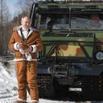 21 марта 2021. Президент РФ Владимир Путин во время прогулки в тайге.