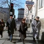 Борис Николаевич Ельцин с супругой направляются на избирательный участок Всесоюзного референдума о сохранении СССР