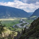Долина реки Чулышман в Республике Алтай