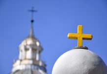 ПУСТЬ РАСЦВЕТАЮТ СТО ЦВЕТОВ НА БЕРЕГУ ДВИНЫ!