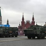 Реактивные системы залпового огня (РСЗО) Торнадо-С на военном параде в Москве