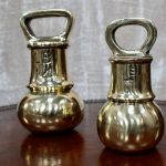 Старинные гири для взвешивания в Великобритании