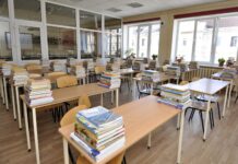 СПАСЛИ 74-Ю РИЖСКУЮ ШКОЛУ ОТ НАЗНАЧЕНИЯ ПЛОХОГО ДИРЕКТОРА