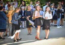 РУССКАЯ ШКОЛА ЛАТВИИ ВЫЖИВАЕТ В ТЯЖЕЛЕЙШИХ УСЛОВИЯХ