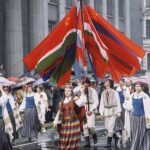 Шествие в Праздник песни по улице Ленина в Риге