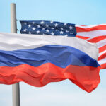 Флаги США и РФ