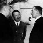 Невилл Чемберлен и Адольф Гитлер Мюнхен, Германия, Сентябрь 1938 г.