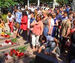 Поминают погибших 27 июля 2014 года в Горловке