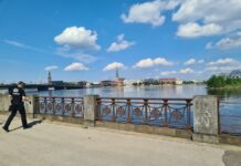 ИЗБАВИТЬСЯ НЕЛЬЗЯ ОСТАВИТЬ