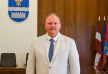 ПРЕДСТАВИТЕЛИ МЭРИЙ ВЫСКАЗАЛИ МИНИСТРУ ОБРАЗОВАНИЯ СВОЮ ОБЕСПОКОЕННОСТЬ РЕФОРМОЙ ШКОЛ