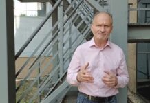 МИРОСЛАВ МИТРОФАНОВ: ОХОТА НА «НЕЛОЯЛЬНЫХ» В ЛАТВИИ БУКСУЕТ, НО НЕ ОСТАНАВЛИВАЕТСЯ