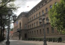 КОМИССИЯ СЕЙМА ПОДДЕРЖАЛА ПЕТИЦИЮ О СНИЖЕНИИ ВОЗРАСТА ОСВОБОЖДЕНИЯ ОТ ЭКЗАМЕНА ПО ЛАТЫШСКОМУ ЯЗЫКУ