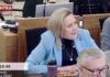 ИННА ДЬЕРИ: А “НЕПРАВИЛЬНО” ПРОГОЛОСОВАВШИХ ДЕПУТАТОВ…